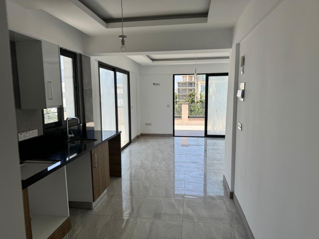 Girne Merkez'de Satılık 1+1 Penthouse Daire