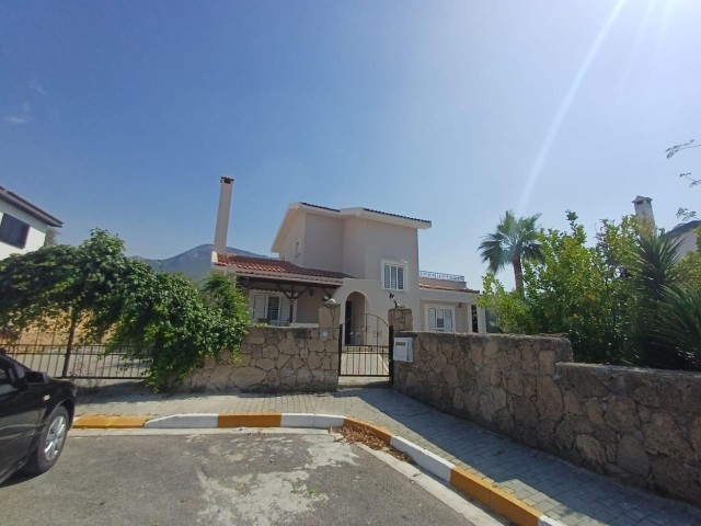 3+1 Möblierte Villa zu vermieten in Doğanköy, Kyrenia