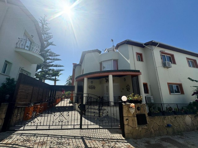 4+2 Villa For Rent in Kyrenia Alsancak / Fully Furnished 4+2 Villa For Rent in Alsancak