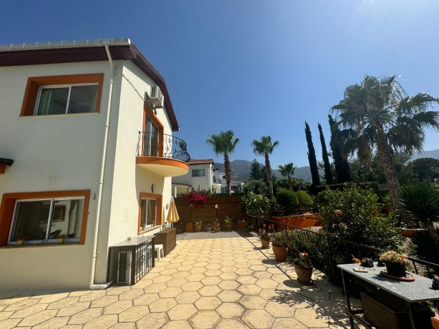 4+2 Villa For Rent in Kyrenia Alsancak / Fully Furnished 4+2 Villa For Rent in Alsancak