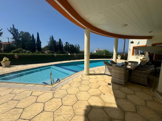 4+2 Villa For Rent in Kyrenia Alsancak / Fully Furnished 4+2 Villa For Rent in Alsancak