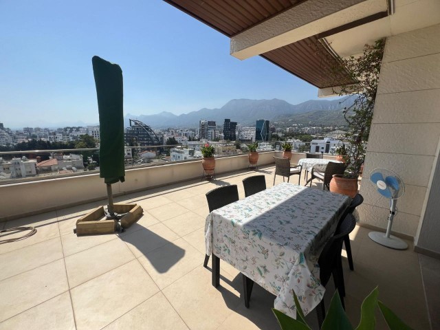 Penthouse Zu verkaufen in Girne Merkez, Kyrenia