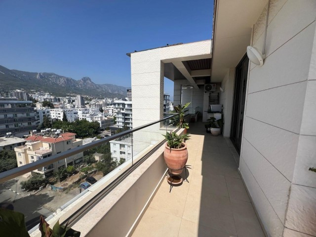 Penthouse Zu verkaufen in Girne Merkez, Kyrenia