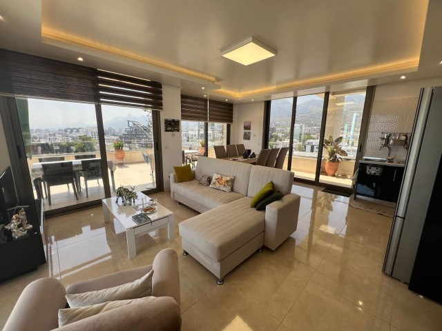 Penthouse Zu verkaufen in Girne Merkez, Kyrenia