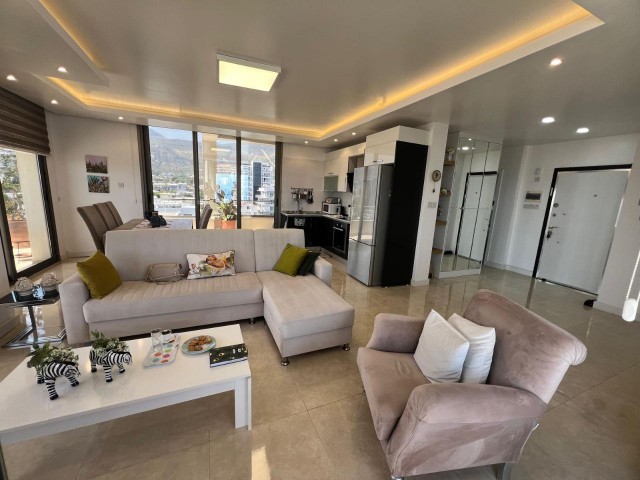 Penthouse Zu verkaufen in Girne Merkez, Kyrenia