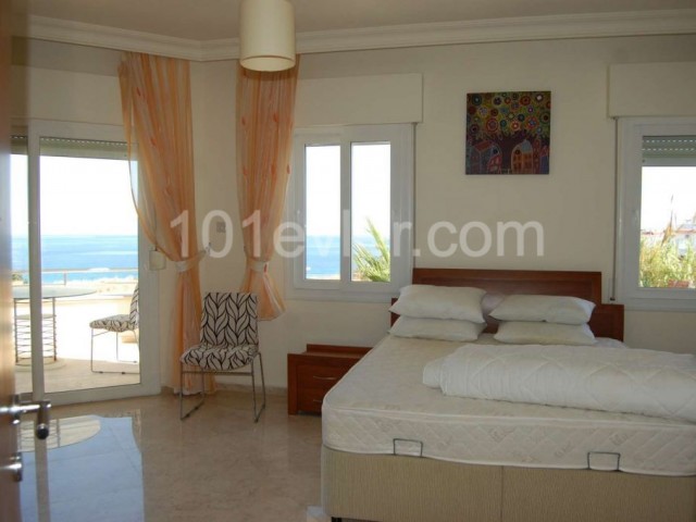 MAGNIFICENT FULLY FURNISHED VILLA - LAPTA