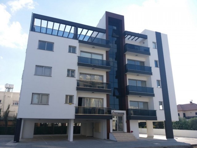 Penthouse For Sale in Küçük Kaymaklı, Nicosia