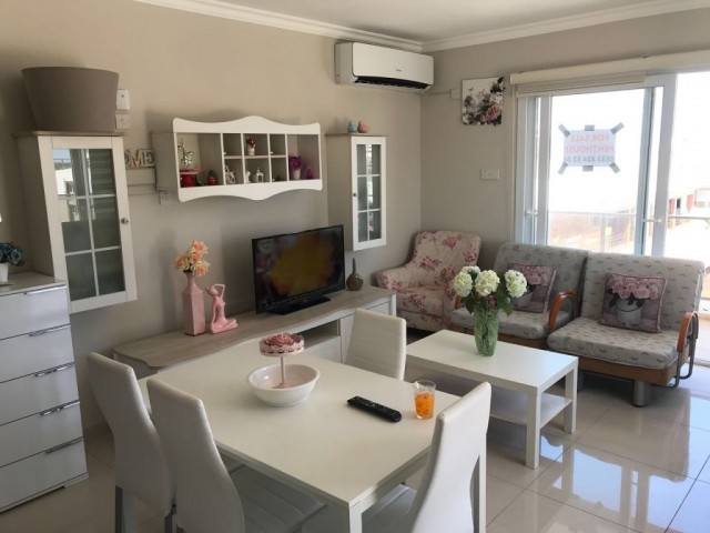 İskele, Long Beach'de satılık  1+1 penthouse daire