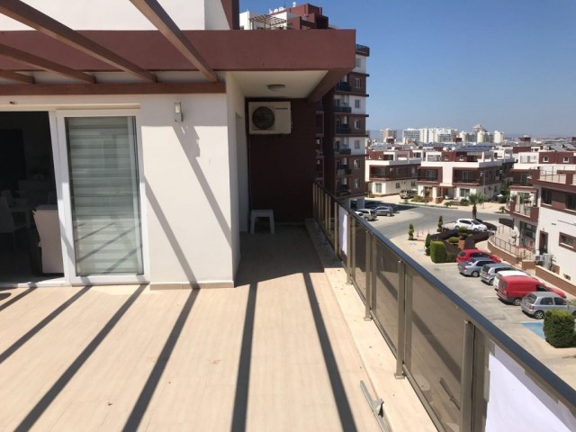 İskele, Long Beach'de satılık  1+1 penthouse daire