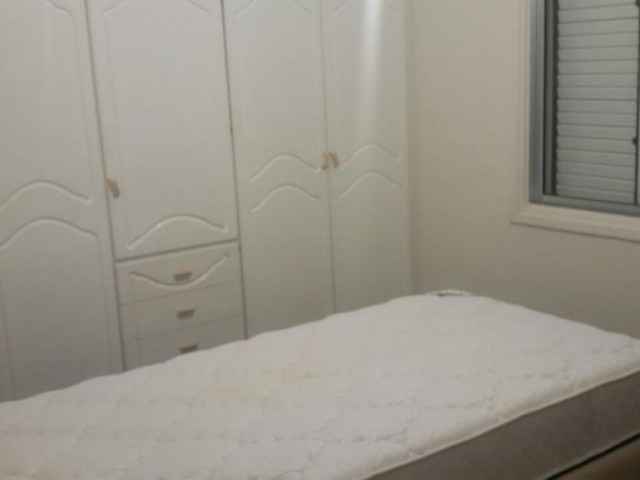 Mağusa DAÜ'ye 2 dk yürüme mesafesinde Sosyal Konutlarda 1.kat kiralık 3+1 daire. 