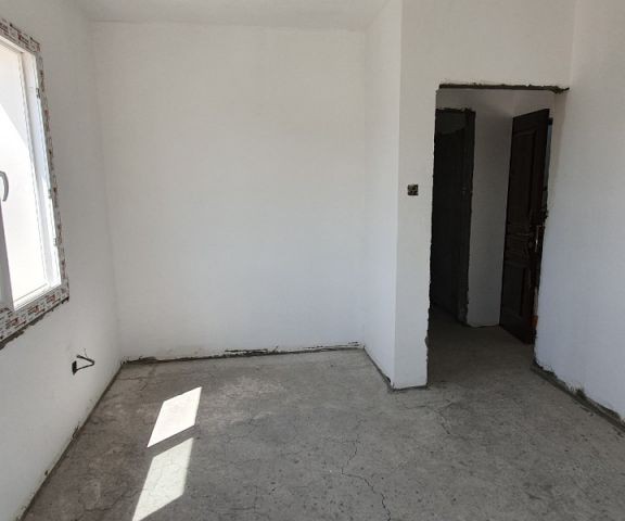 Geniş teraslı 1+1 penthouse