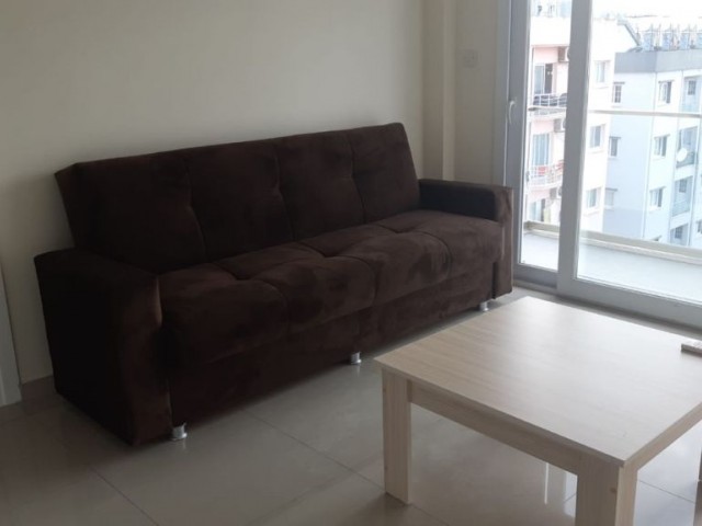 Mağusa şehir merkezinde, kiralık 2+1 daire