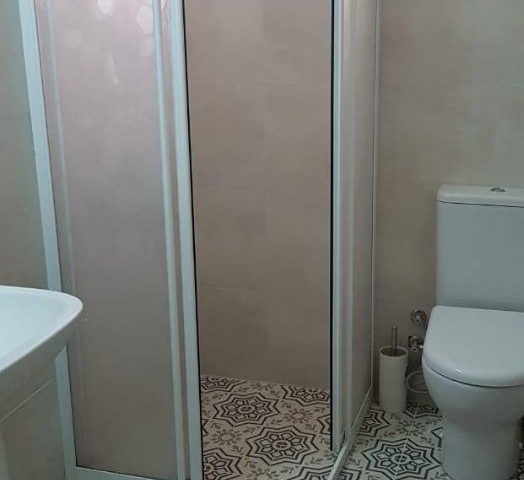 ROYAL SUN içerisinde, eşyalı, zemin kat 1+1 daire