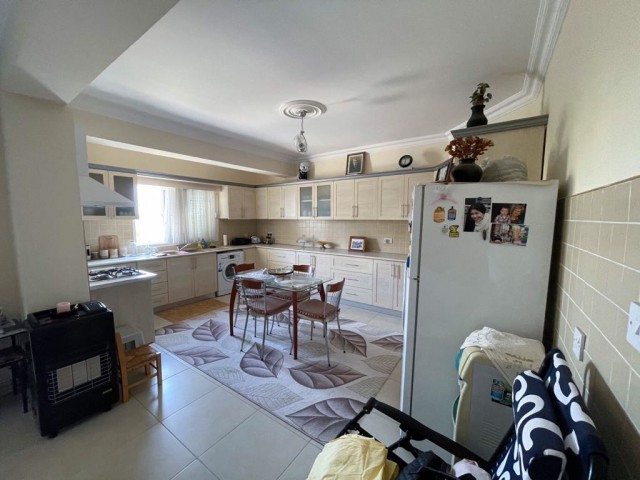 3+1 flat for sale in a perfect location in Famagusta! ** 