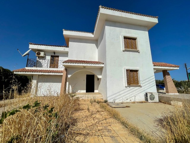 Fully detached villa in YENİBOĞAZİÇİ. REASONABLE PRICE !! ** 