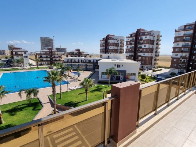 ROYAL SUN sitesinde - havuz manzaralı penthouse