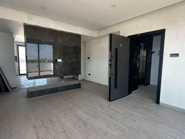 2+1 Penthouse For Sale In Famagusta Canakkale Region