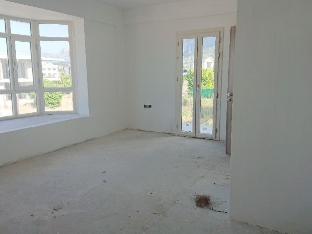 Schöne villa und Wohnung Nachbarschaft Projekt mit Pool - nicht-Pool-Optionen in Kyrenia Alsancak! **  ** 