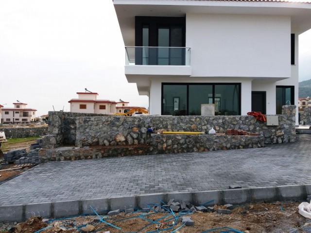 Villa For Sale in Alsancak, Kyrenia