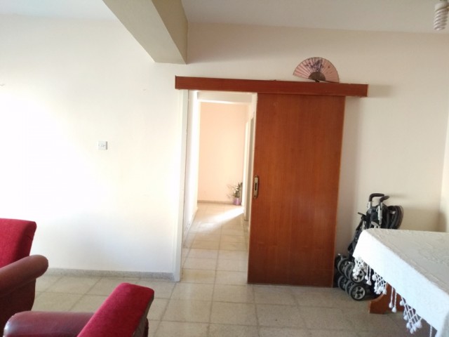 Flat For Sale in Türk Mahallesi, Kyrenia