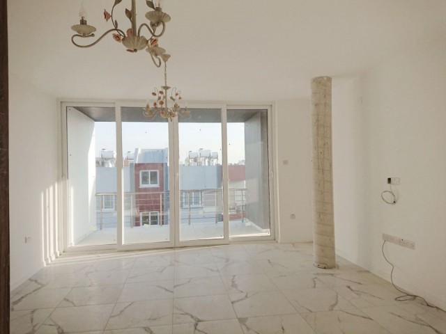 Flat For Sale in Küçük Kaymaklı, Nicosia