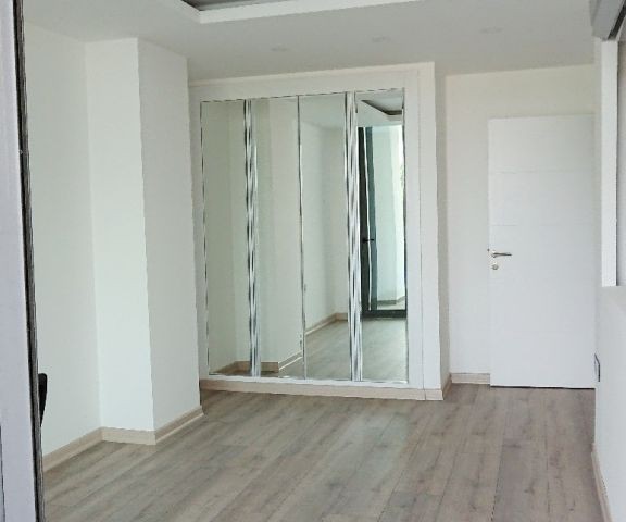 Flat For Sale in Girne Merkez, Kyrenia