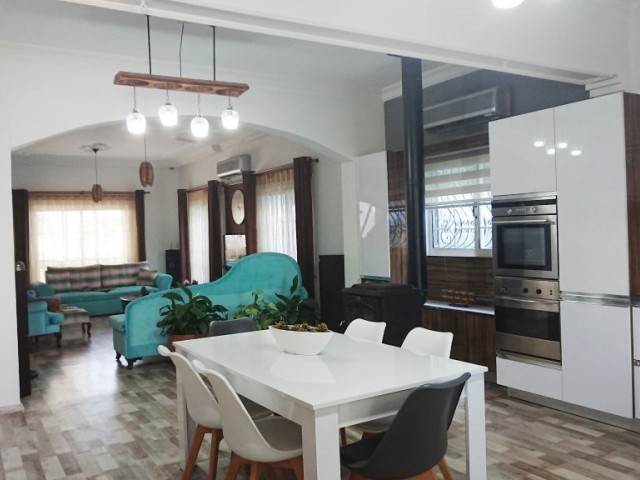 Villa For Sale in Küçük Kaymaklı, Nicosia