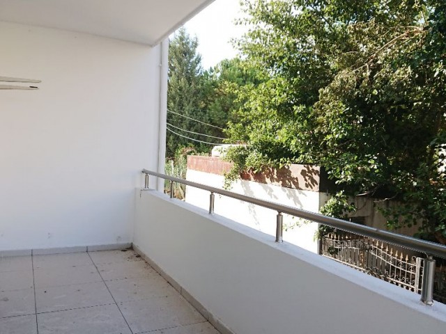 Flat To Rent in Girne Merkez, Kyrenia