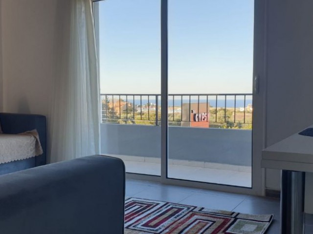 Flat To Rent in Alsancak, Kyrenia