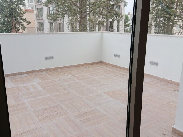 Flat To Rent in Girne Merkez, Kyrenia