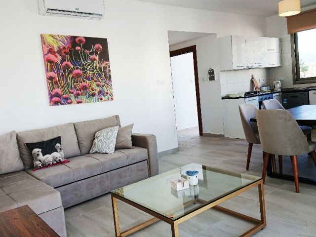 Flat To Rent in Zeytinlik, Kyrenia