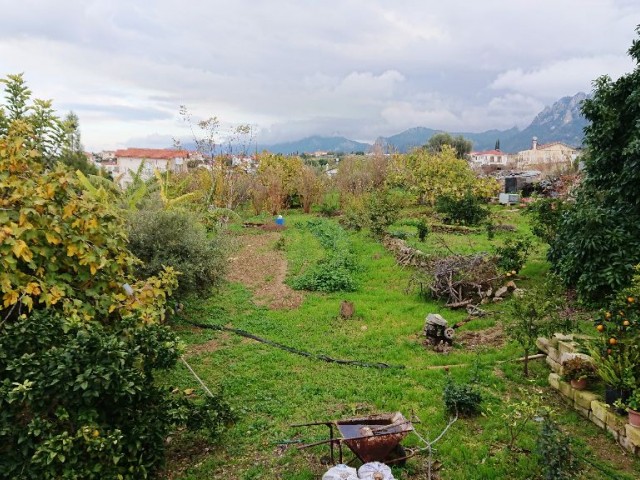 Residential Zoned Plot For Sale in Arapköy, Kyrenia