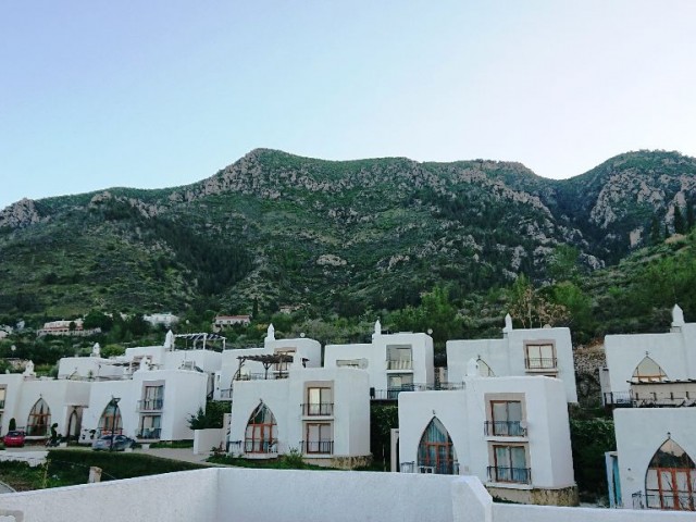 3+1 Duplex Apartment for Rent with a Terrace with Jacuzzi, On a Site with a Sports Area with an Authentic Architectural Communal Pool at the Foot of the Karmi Mountain! ** 