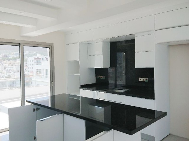 Penthouse For Sale in Girne Merkez, Kyrenia