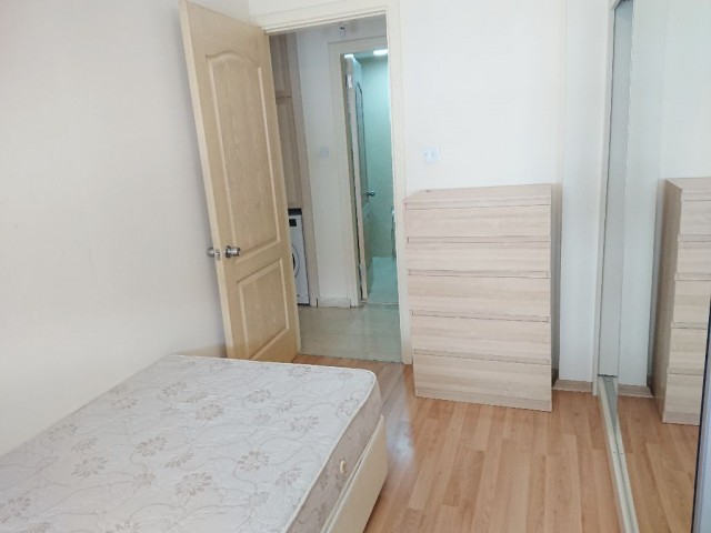 Girne Öğretmen Evi Bölgesinde Nezih Bakımlı Apartmanda 3+1 Full Eşyalı SATILIK Daire!