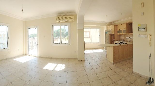 DISCOUNT! 60,000Stg! A Spacious Spacious 2 + 1 Investment 2-Bathroom APARTMENT FOR SALE in the Center of Kyrenia! ** 