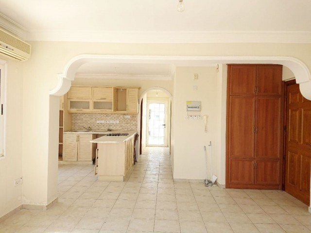 DISCOUNT! 60,000Stg! A Spacious Spacious 2 + 1 Investment 2-Bathroom APARTMENT FOR SALE in the Center of Kyrenia! ** 