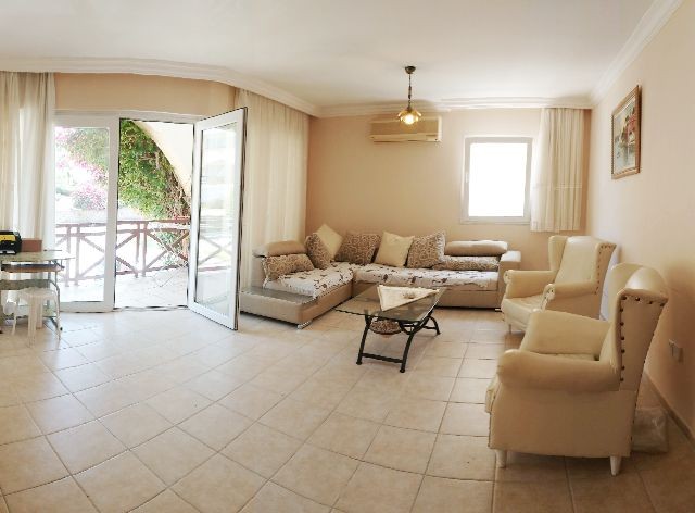 Girne'nin Ortak Havuzlu Popüler Sitesi PATARA da 1 DEPOZİTO! 3+1 Eşyalı Kiralık daire AİDAT DAHİL 3500TL! ! 