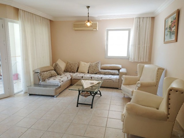 Flat To Rent in Girne Merkez, Kyrenia