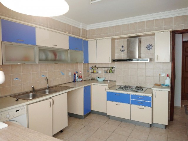 Flat To Rent in Girne Merkez, Kyrenia