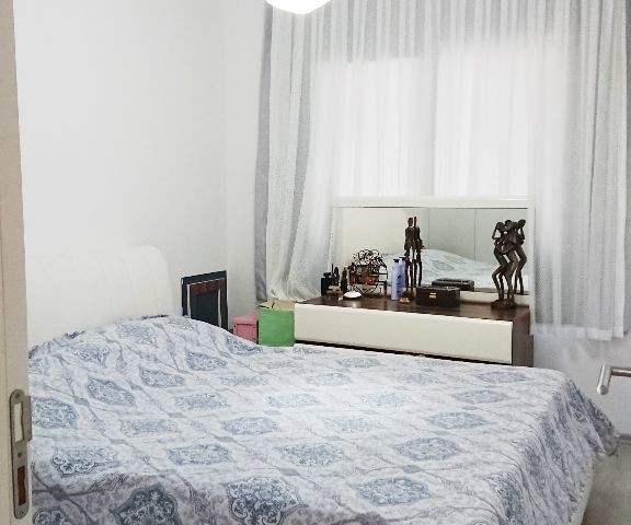 Immaculate 3+1 Apartment FOR SALE with or WITHOUT Turkish Title Deed, within Walking Distance of Durak -Market-Cafe Bazaar in Kyrenia Central! ** 