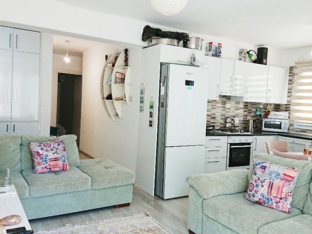 Immaculate 3+1 Apartment FOR SALE with or WITHOUT Turkish Title Deed, within Walking Distance of Durak -Market-Cafe Bazaar in Kyrenia Central! ** 