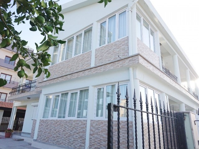 Famagusta-Yenibogazici nde Salamis 2 min von der Autobahn * super gepflegt-mit zusätzlichen Funktionen* große Villa zum Verkauf in türkischen Eigentum bereit zu bewegen! ** 