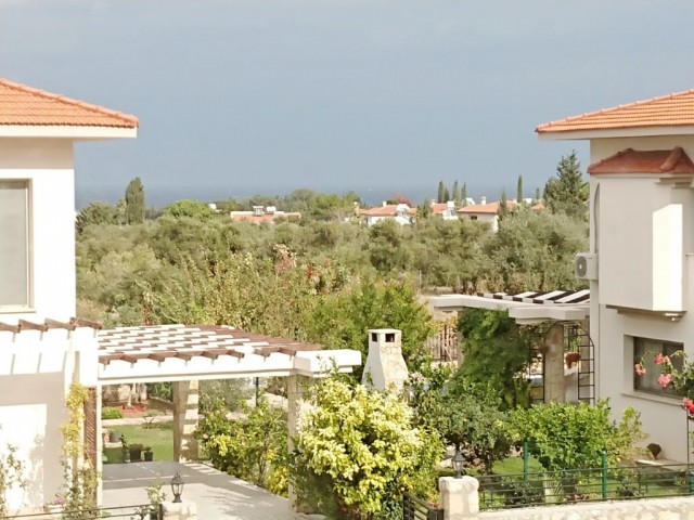 140m2 - 3+1 Twin Villa mit Meerblick in chatalköy - Mieter Einkommen-mit Pool-nur 150, 00stg.! ** 