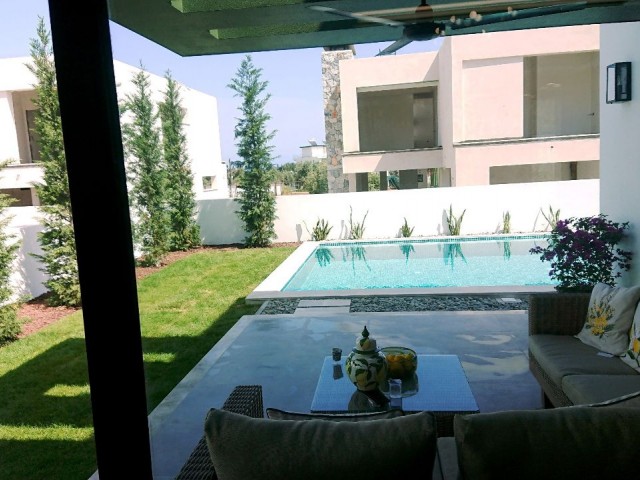 Sehr private 3+1 Villen mit Pool/Ohne Pool in Kyrenia Zeytinlik 240.000 Stg. Startpreise! ** 