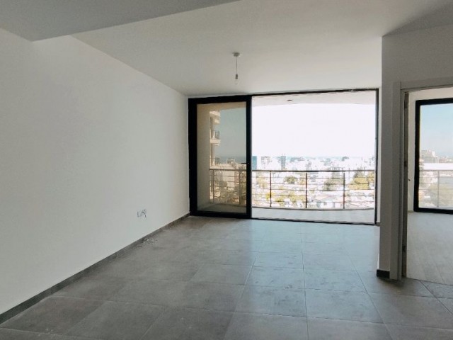 Girne'nin Çevre Yoluna Çıkan Modern Gelişmiş Bölgesinde Prestijli Yeni Rezidans Binasında Kiralık ve Satılık 1+1 