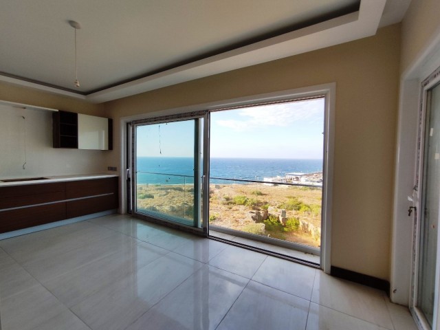 Luxury 3+1 Apartment for Rent/SALE in a Rare Beautiful Beachfront Location in Kyrenia ! ** 