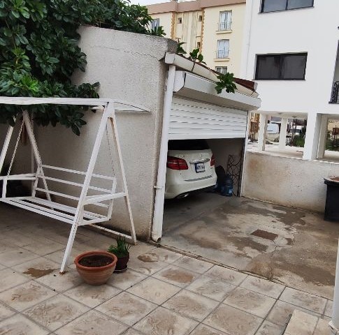 Einfamilienhaus Kaufen in Küçük Kaymaklı, Nikosia