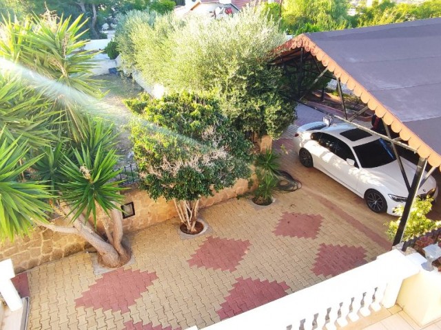 Villa with Private Pool for Rent in Edremit, 1 minute from the Ring Road