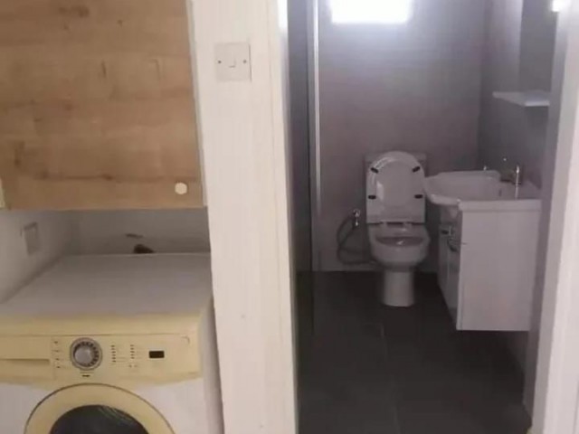 3+1 Wohnung zur Miete in Kyrenia Zentrum in Gehweite zu Bushaltestellen und alle Bedürfnisse ** 